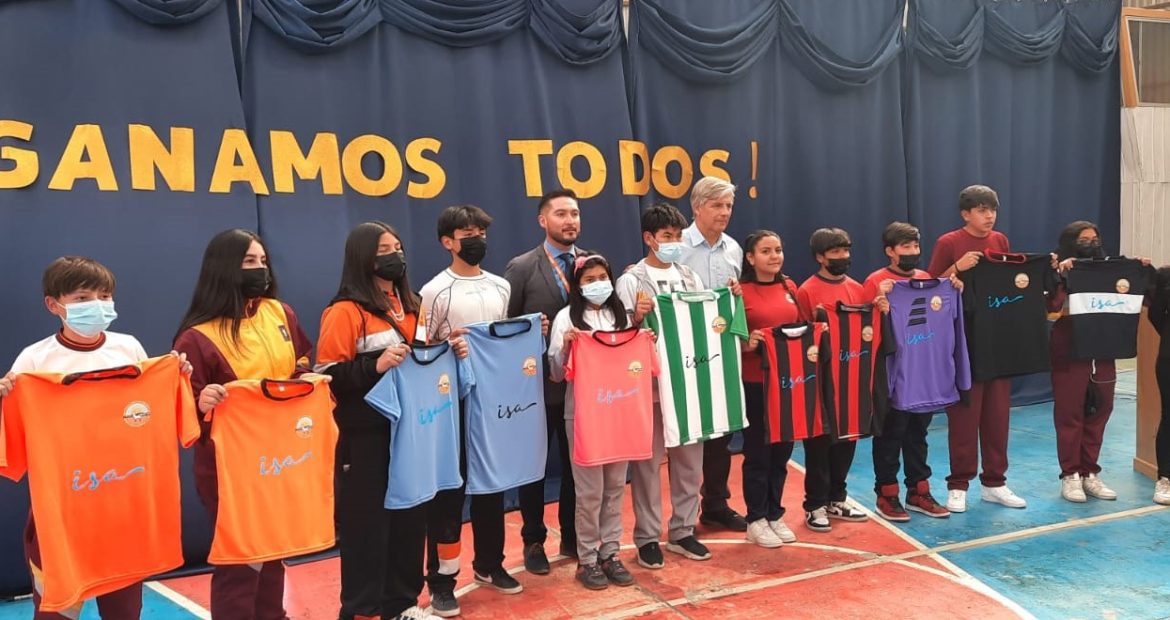 Seis colegios de Calama y Sierra Gorda dan puntapié inicial a Torneo de Fútbol Inclusivo